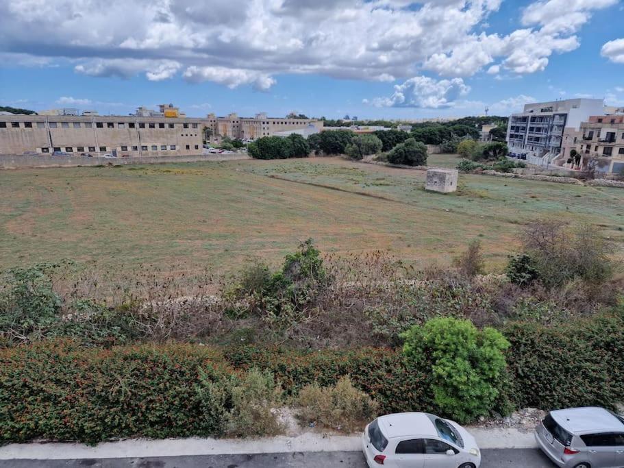 Enjoy And Relax Apartment Mosta Exterior photo